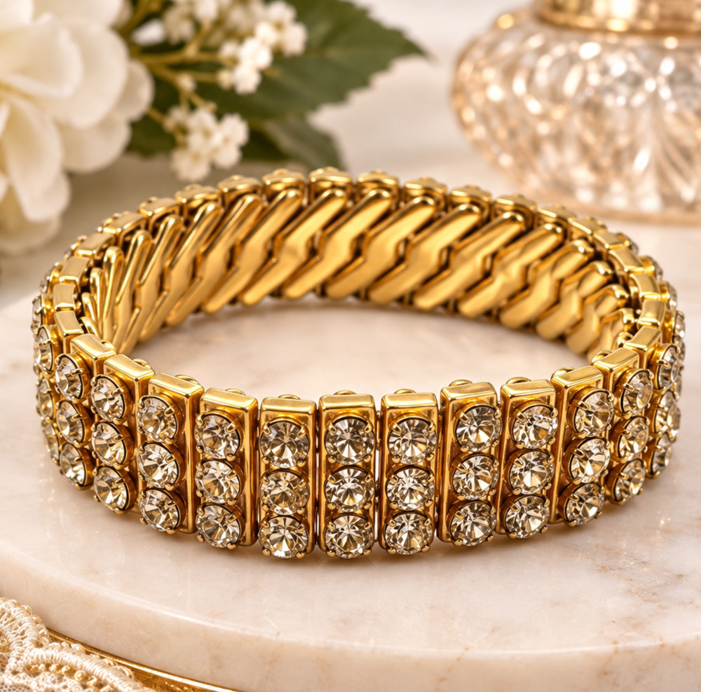 Vintage British Hong Kong Rhinestone Stretch Bracelet Gold Tone 1950s Cocktail